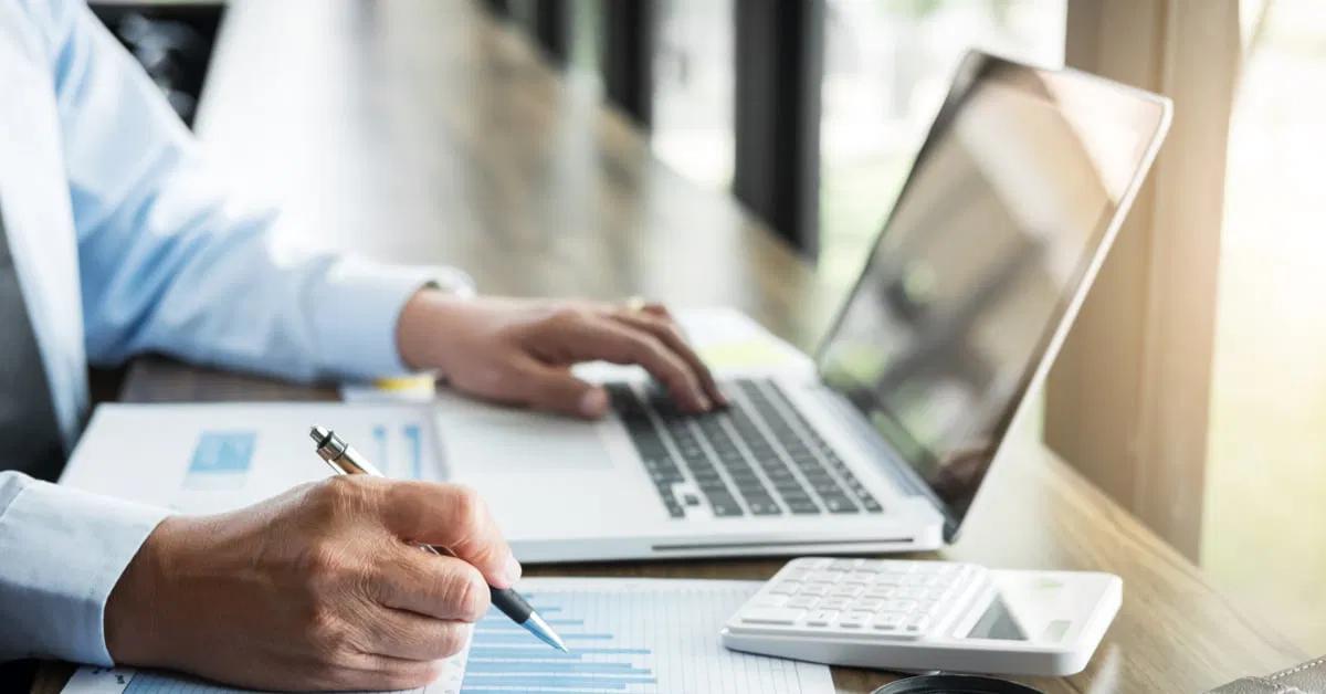 In che modo SAP Business One può ridurre i costi operativi aziendali?